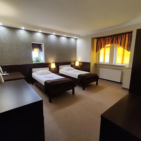 Hotel Atena Słupsk Buitenkant foto