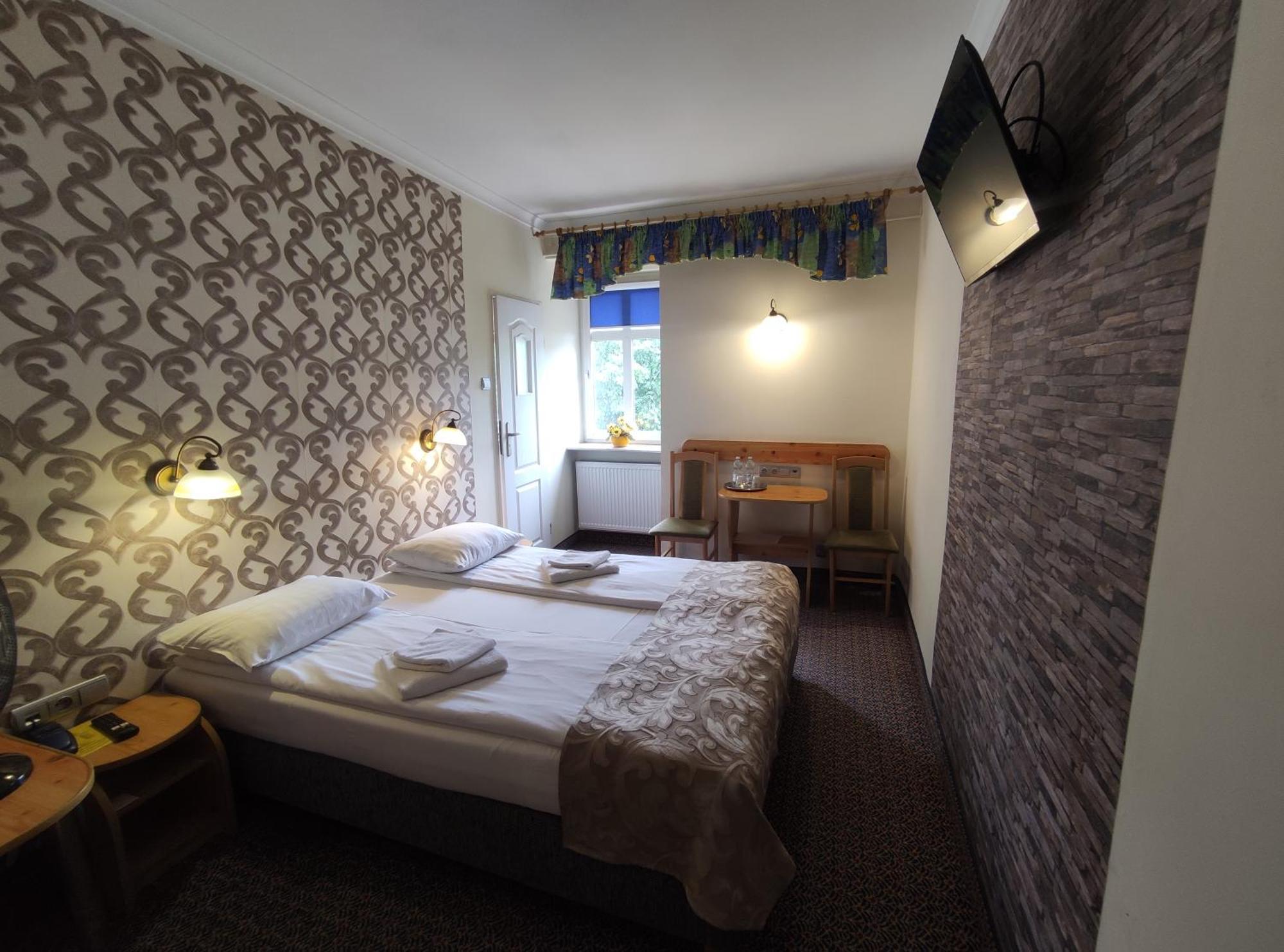 Hotel Atena Słupsk Buitenkant foto