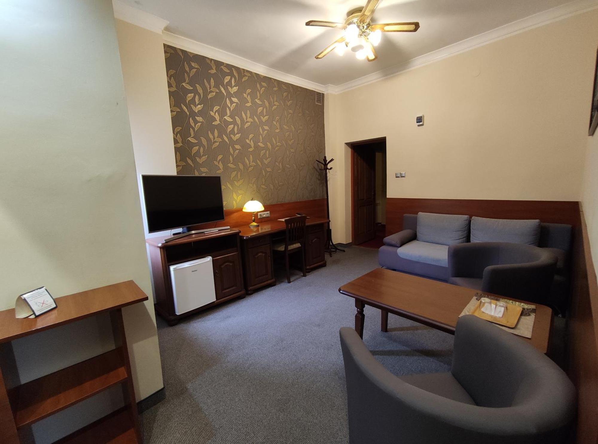 Hotel Atena Słupsk Buitenkant foto